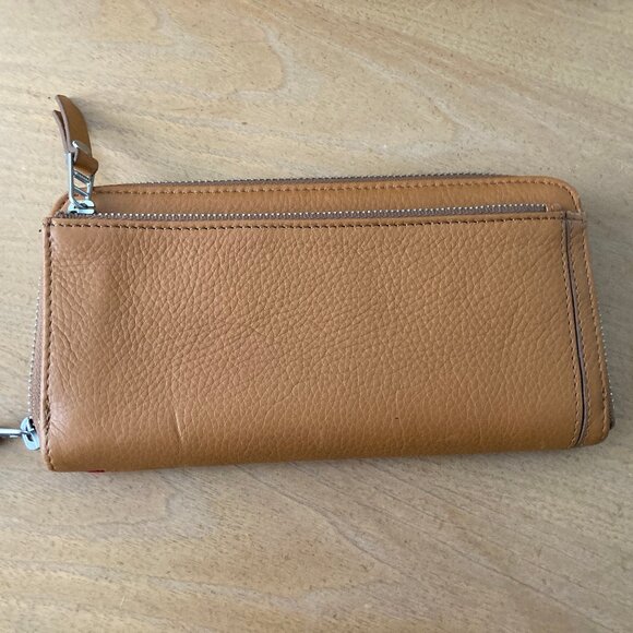 Fossil Red and Brown Wallet - Picture 4 of 8